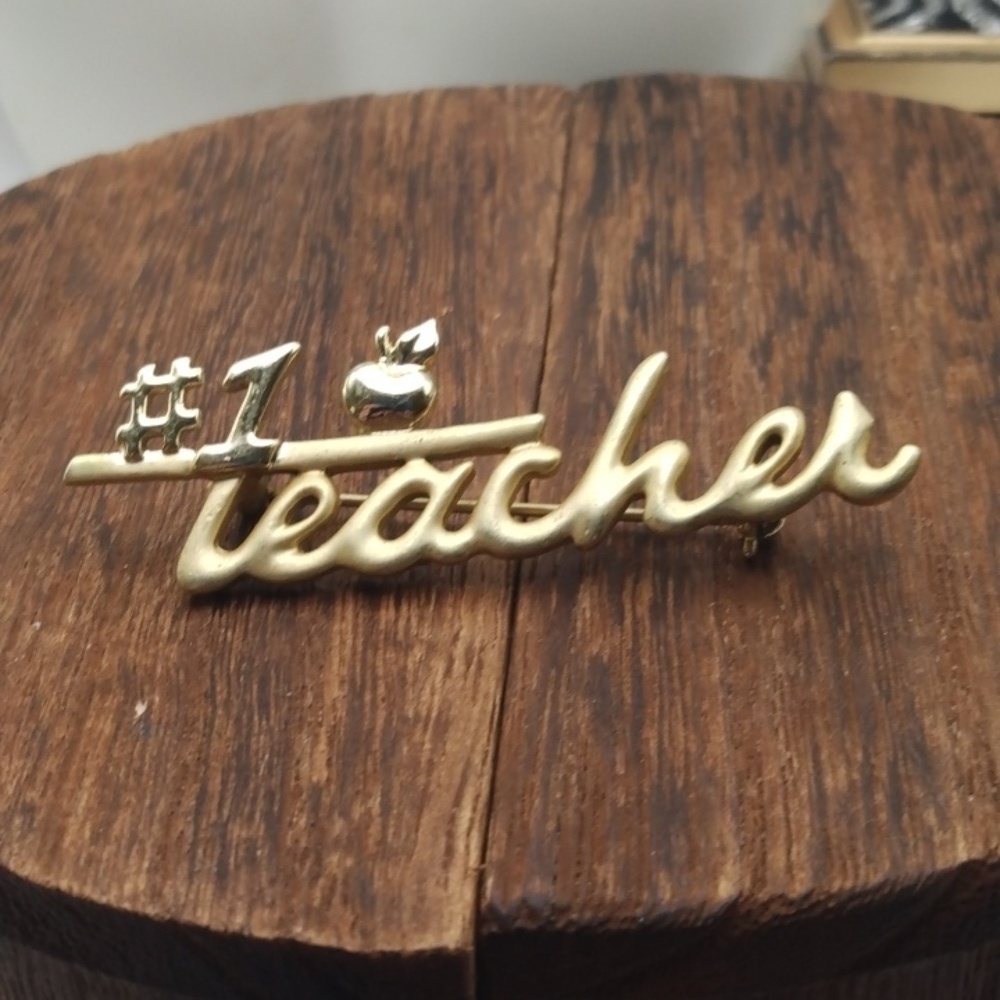 Vintage AJC number one 1 teacher brooch B105